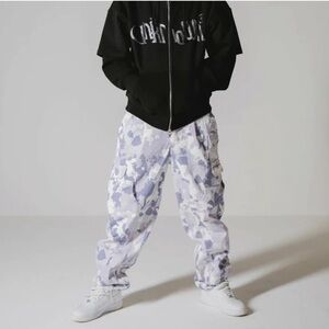 UNKNOWN LONDON / All Over Camo Graphic Cargo Pants